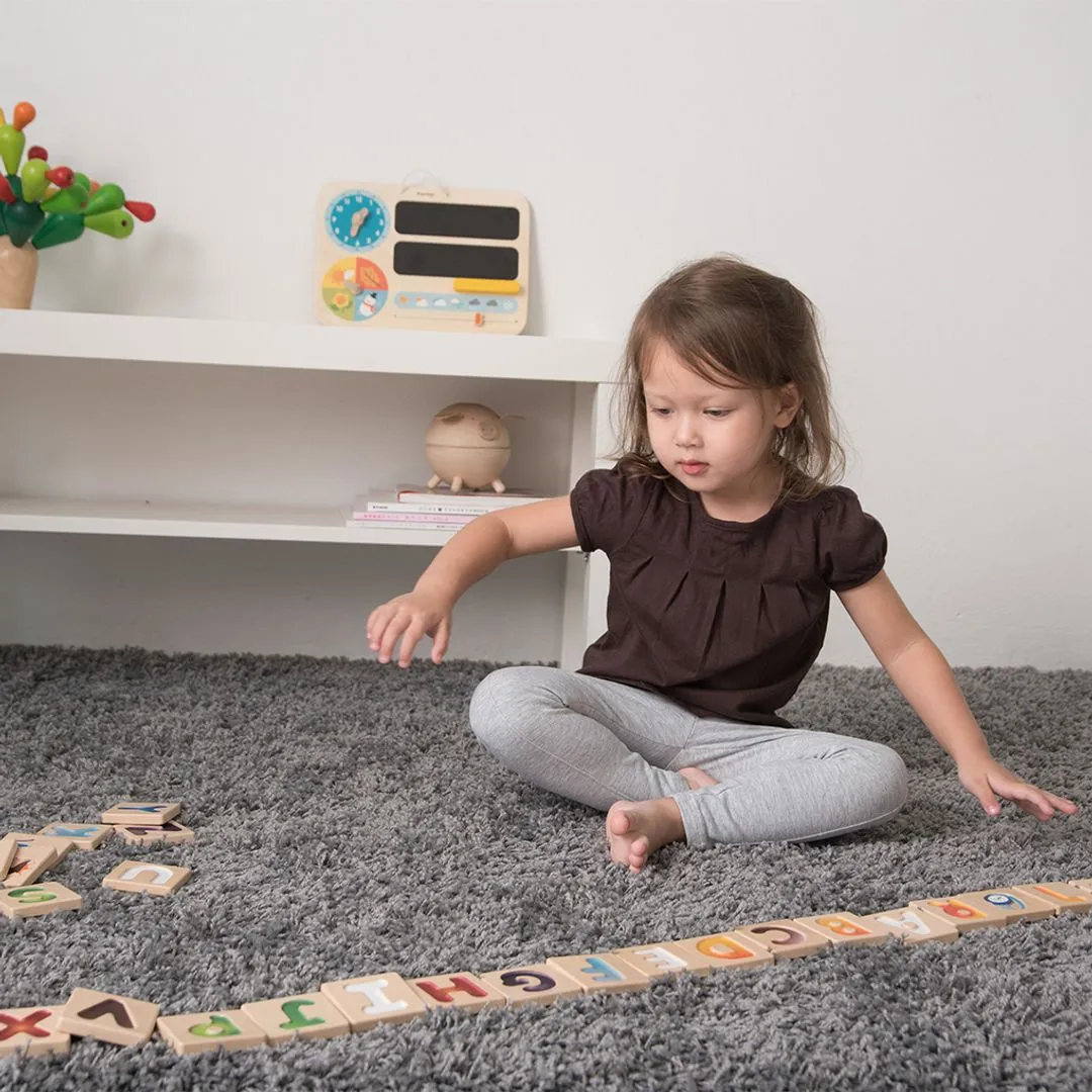 PlanToys Alphabet A-Z tuiles lettres bois dès 2 ans