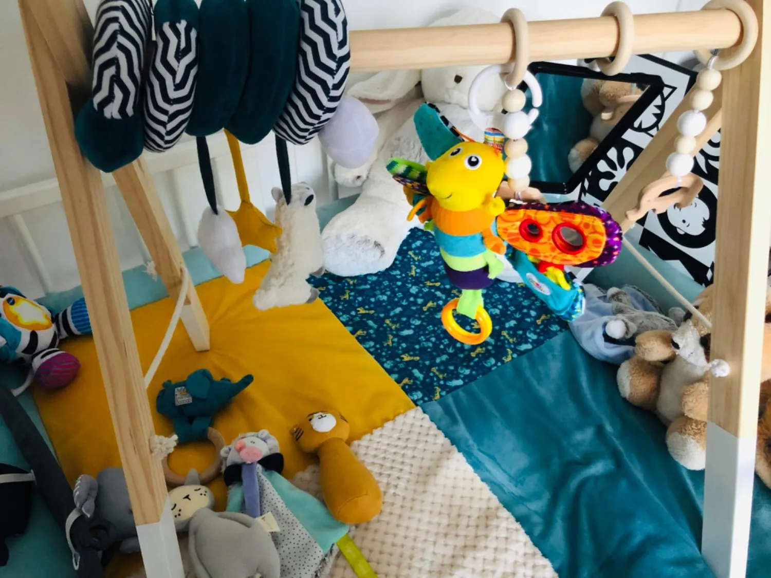 Tomy Lamaze Flip Flap Dragon peluche éveil naissance