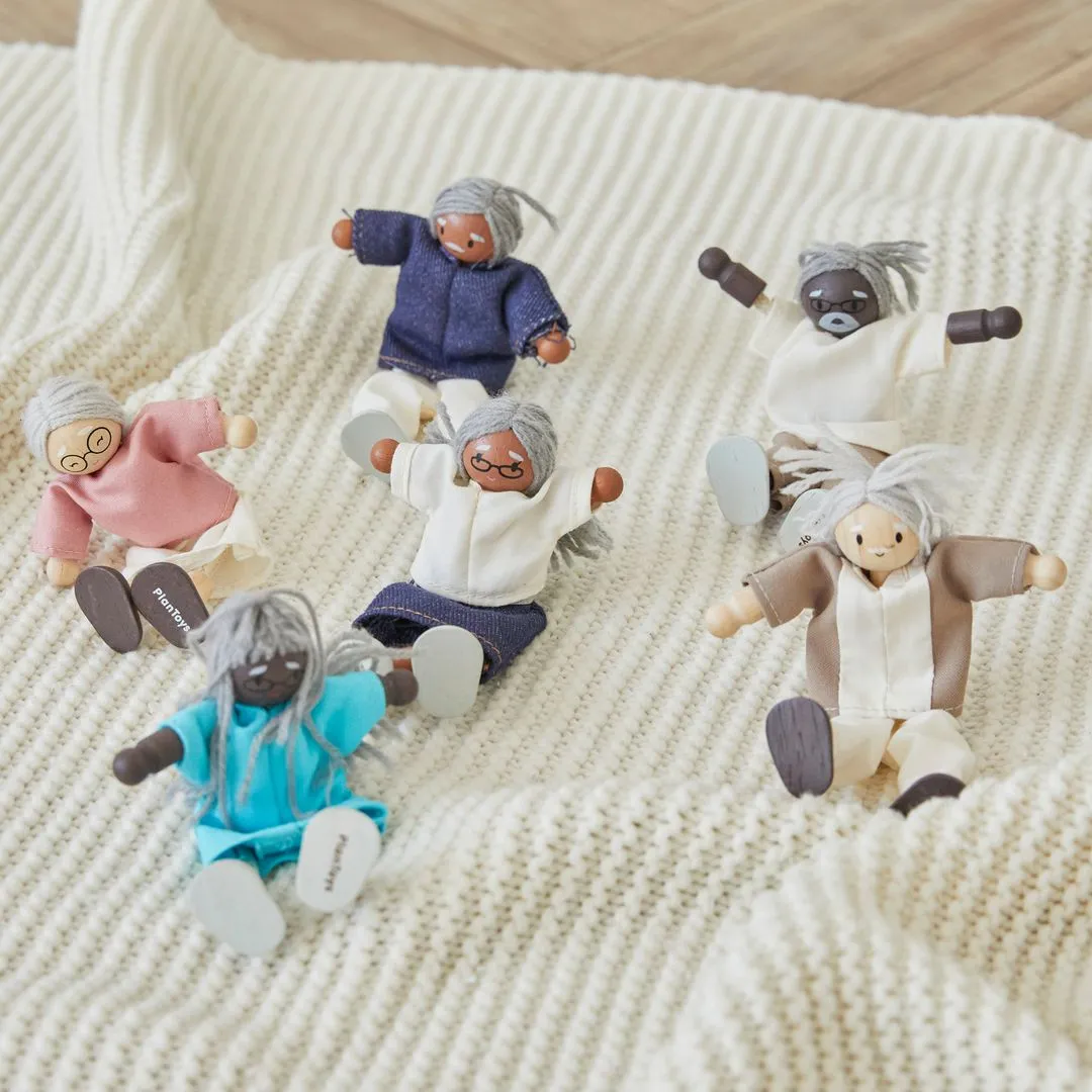 PlanToys Grandmother figurine maison poupée peau mate