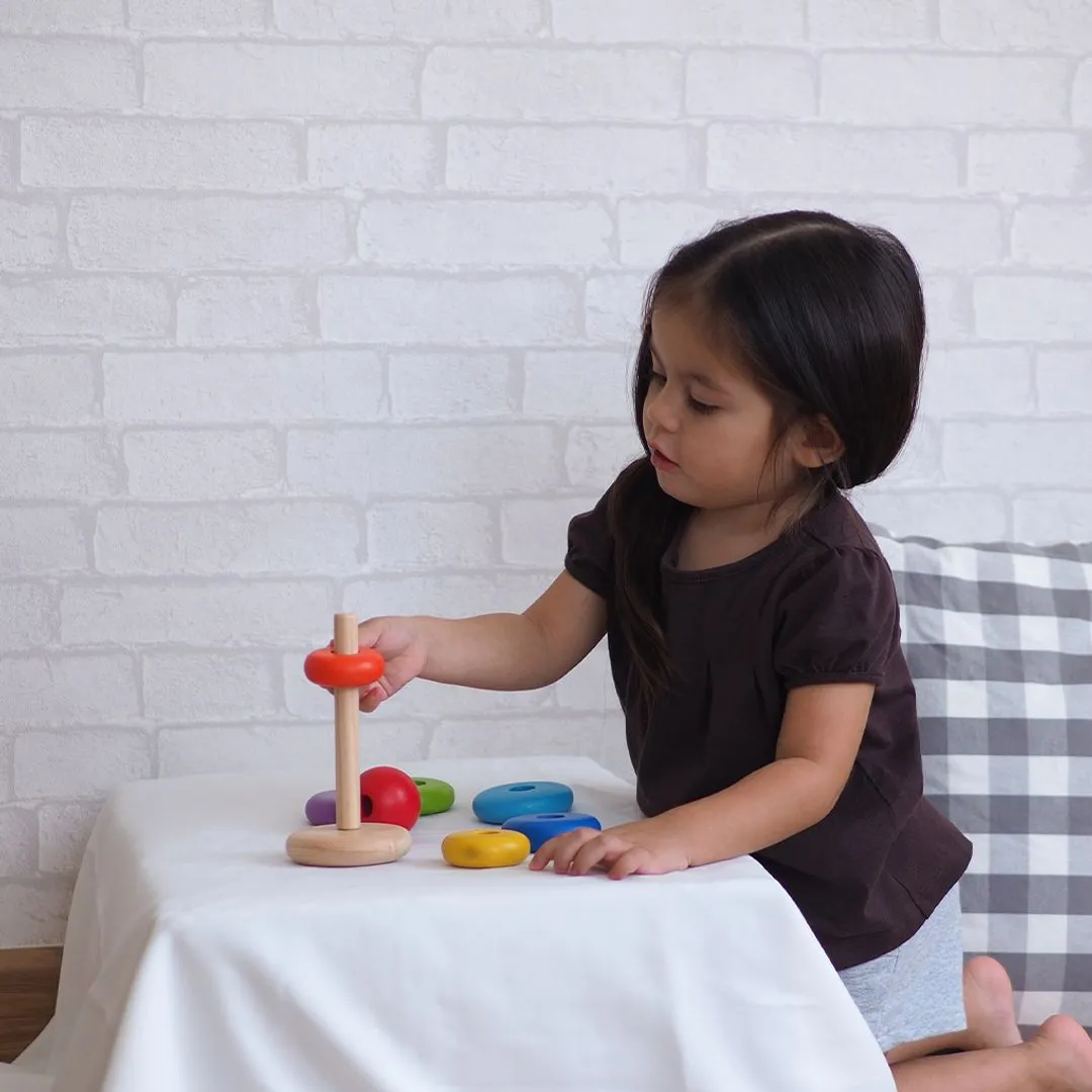 PlanToys Stacking Ring pyramide anneaux bois 12 mois