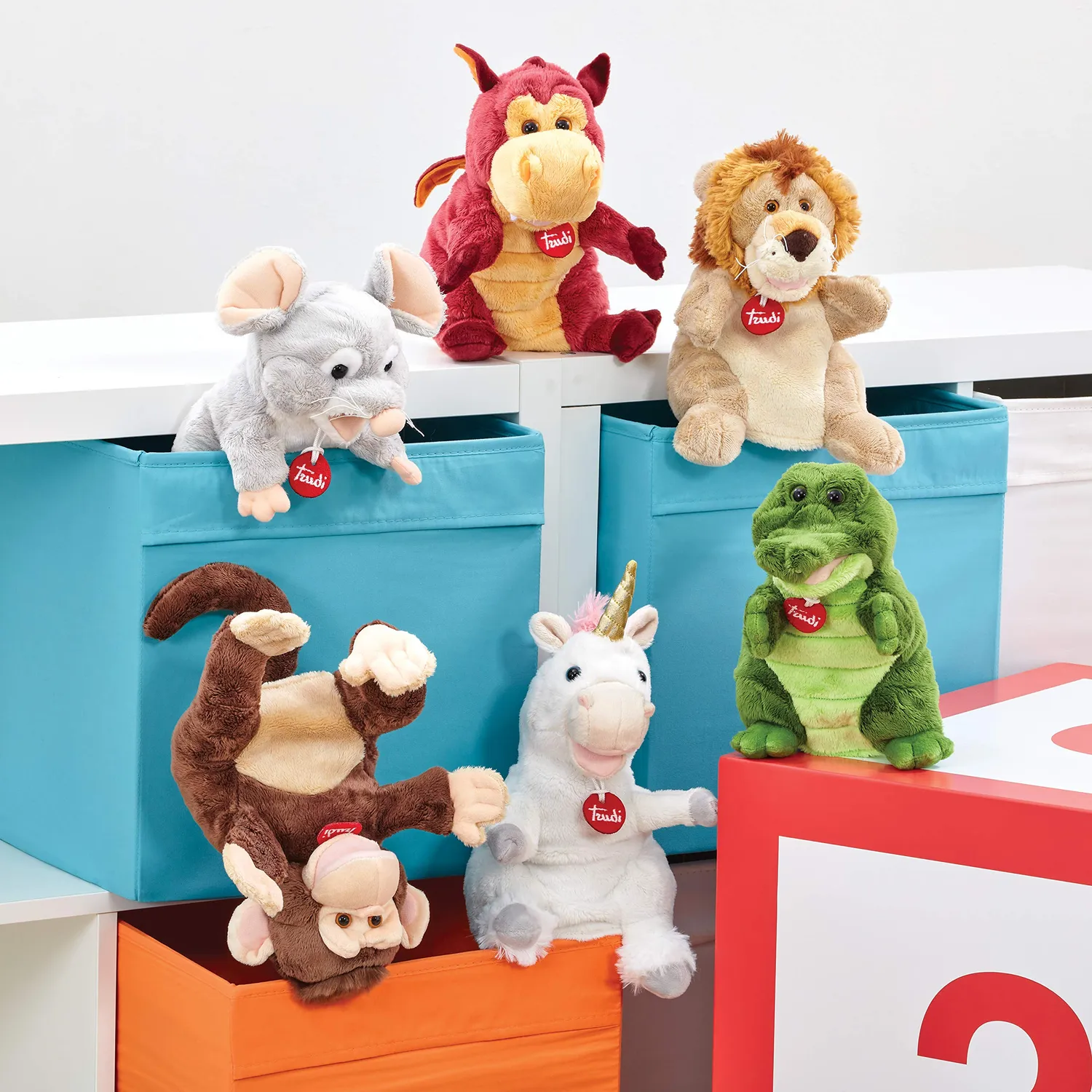 Trudi marionnette lion beige peluche 22 cm