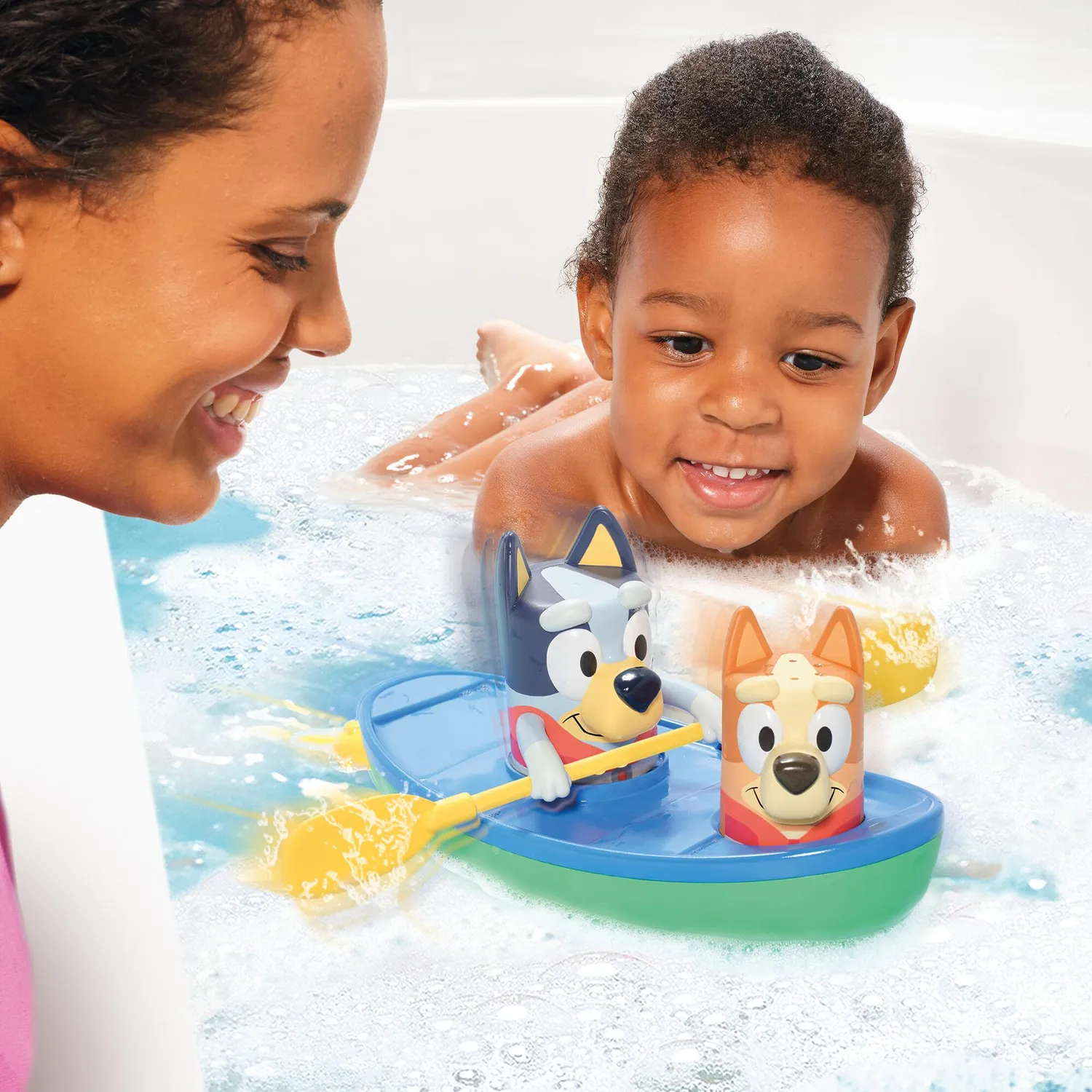 Tomy Toomies Canoë de Bluey jouet de bain Bluey et Bingo dès 18 mois
