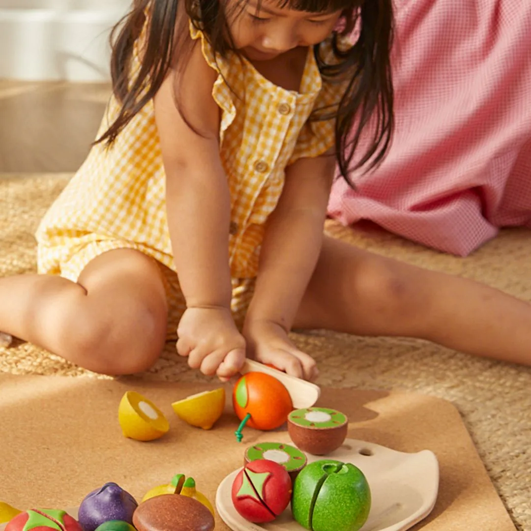 PlanToys Assorted Fruits à découper dinette 7 pièces