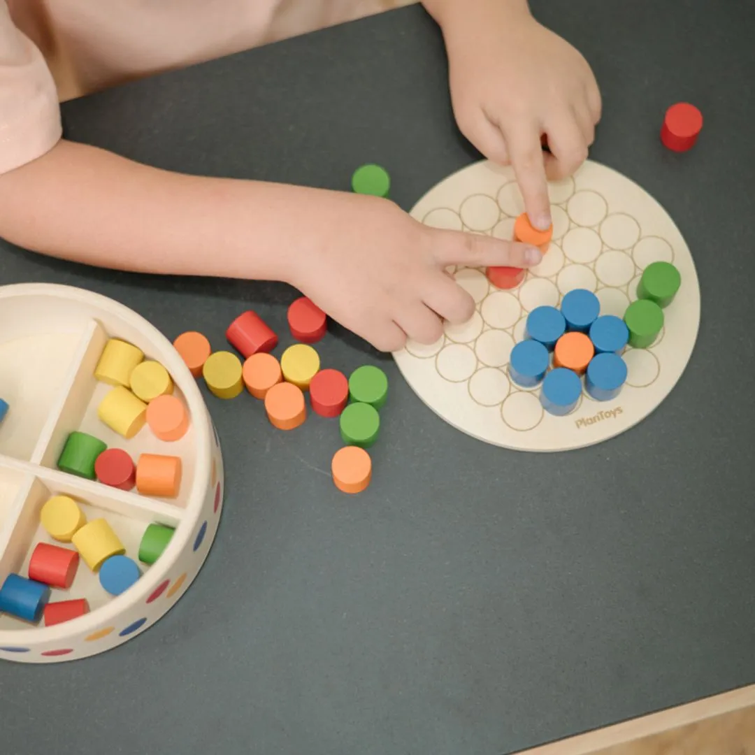 PlanToys Pattern Peg Board mosaïque picots bois 3 ans