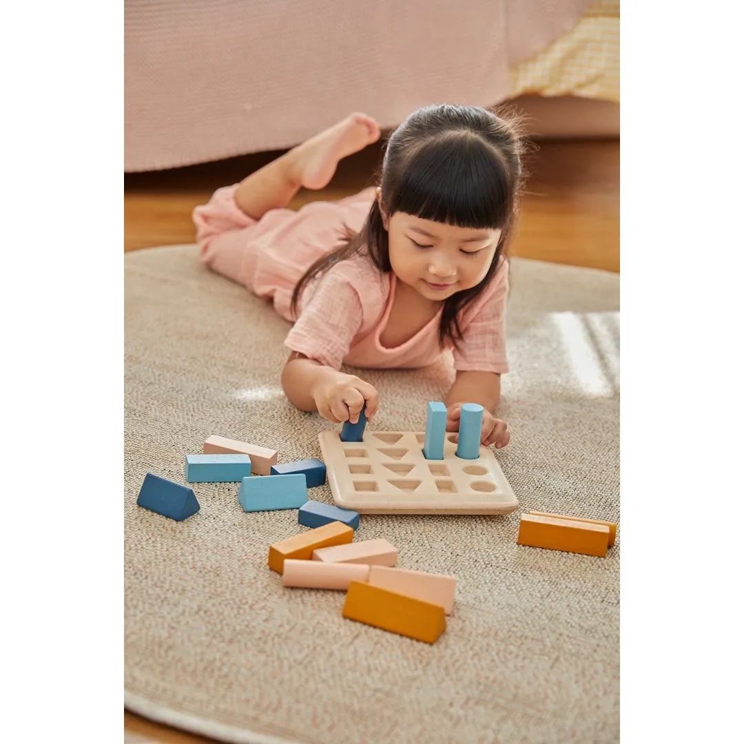 PlanToys Orchard Geometric Peg Board jeu chevilles bois