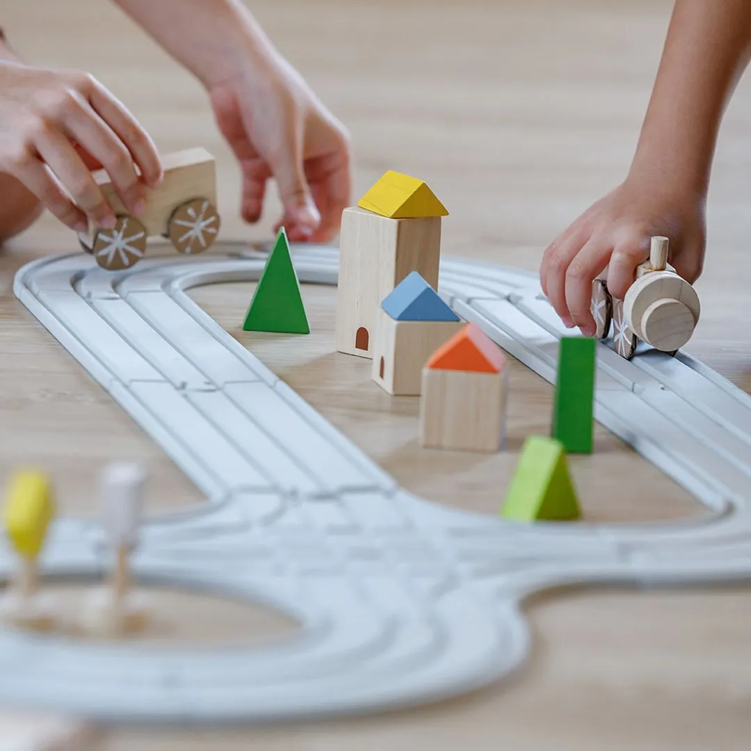 PlanToys Route et Rail circuit caoutchouc 22 pièces