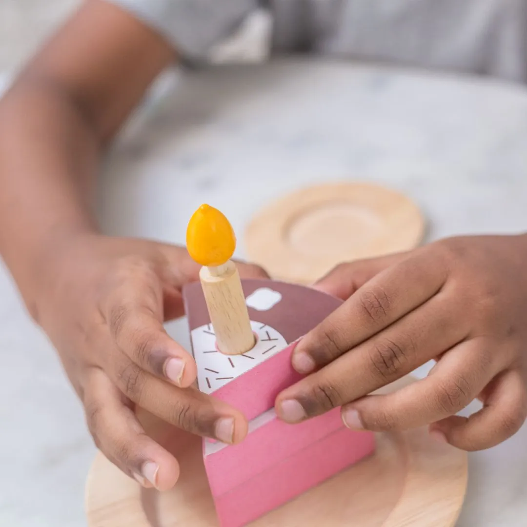 PlanToys Birthday Cake Set gâteau bois 2 ans 6 parts