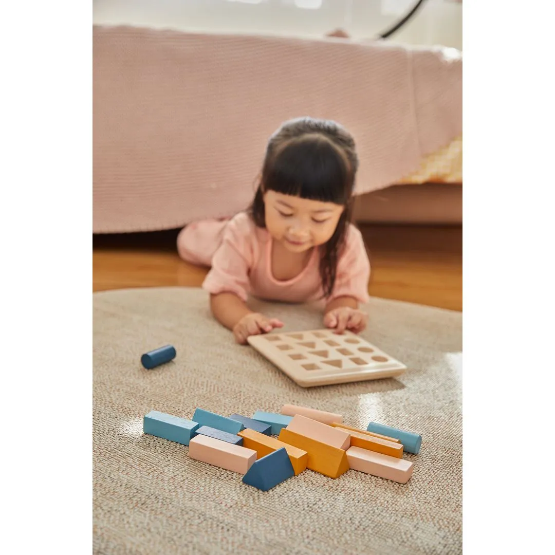 PlanToys Orchard Geometric Peg Board jeu chevilles bois