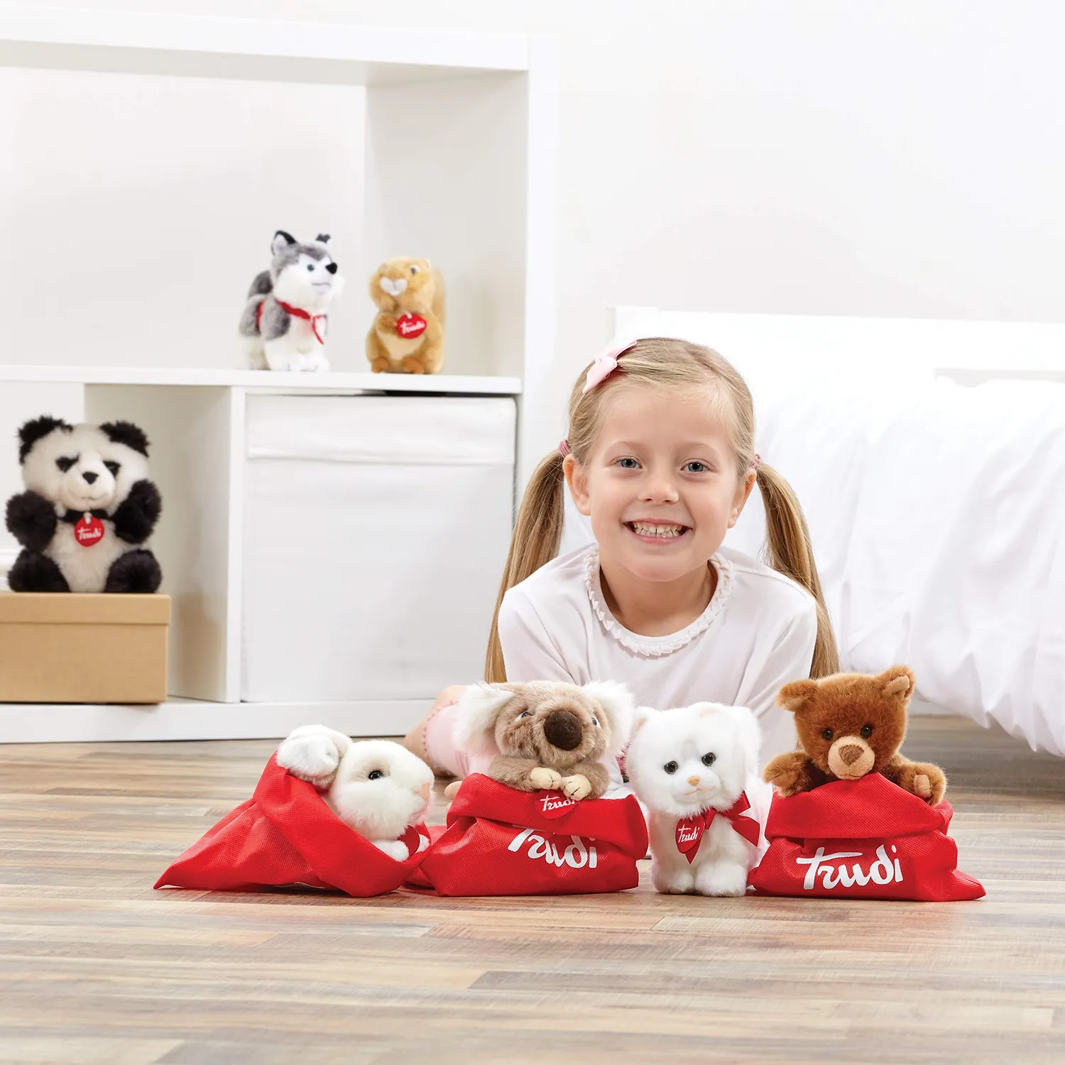 Trudi Trudino chat persan peluche blanche naissance