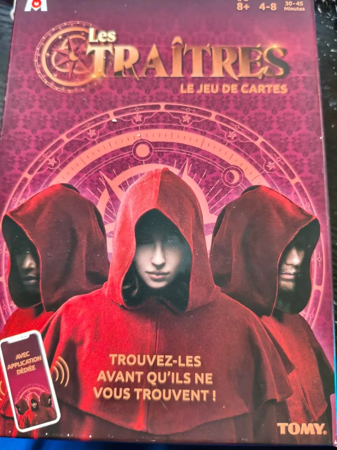 Tomy Les Traîtres Jeu de Cartes Bluff Dès 8 Ans