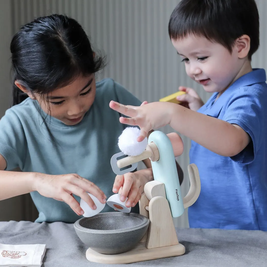 PlanToys Stand Mixer robot pâtissier dinette bois
