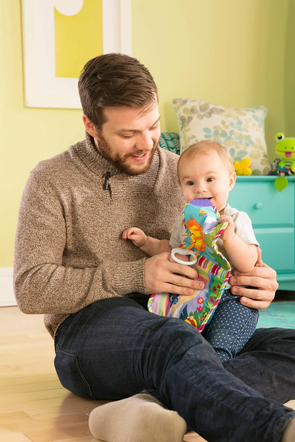Tomy Lamaze Mes Amis livre en tissu bébé naissance Clip & Go