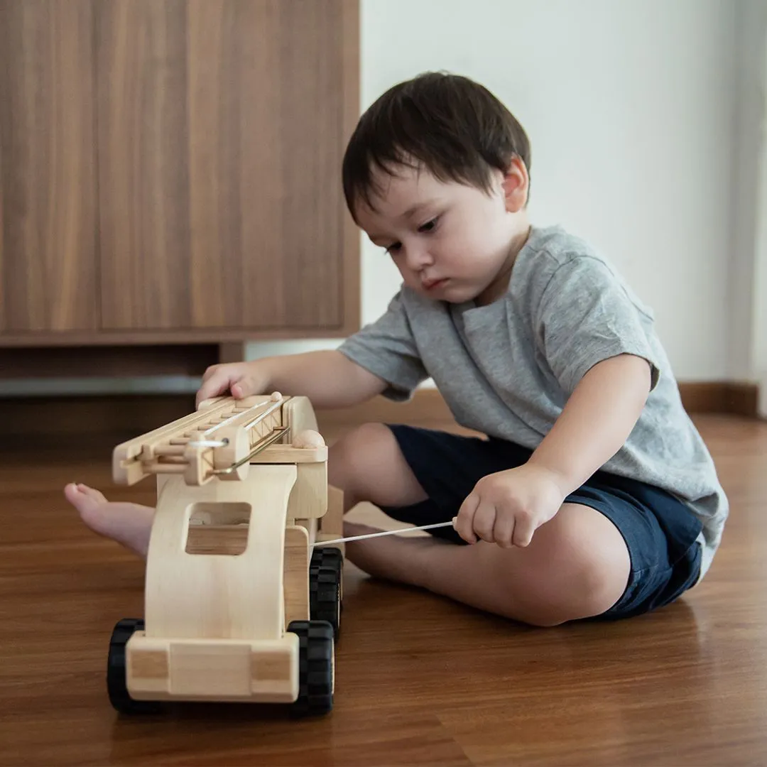 PlanToys Fire Truck camion pompier bois échelle rotative