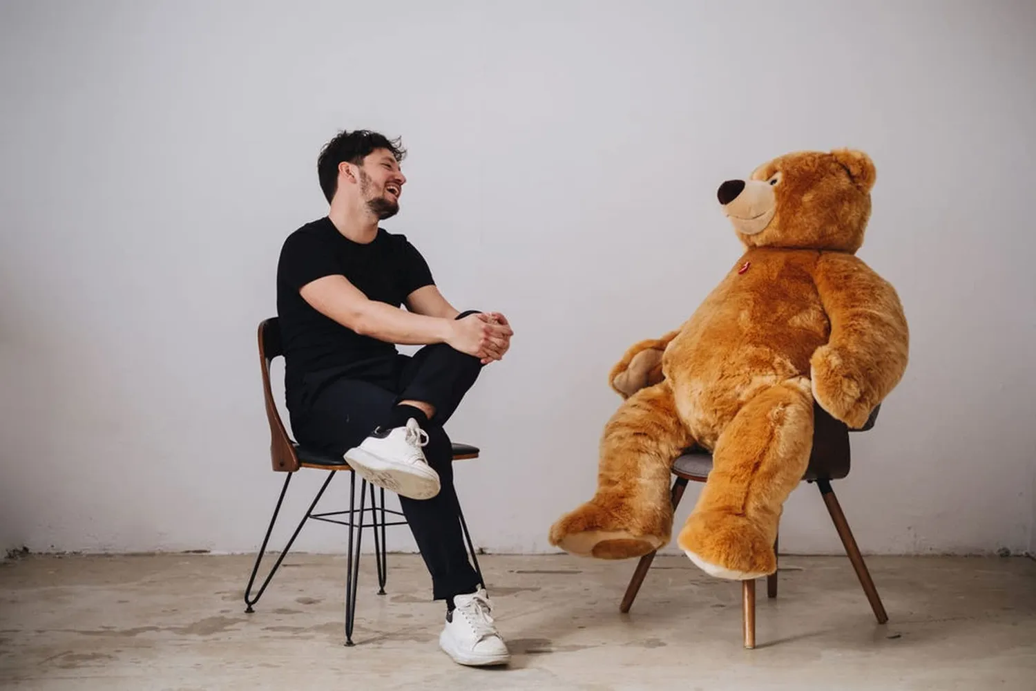 Trudi Ettore ours peluche poils longs regard tendre