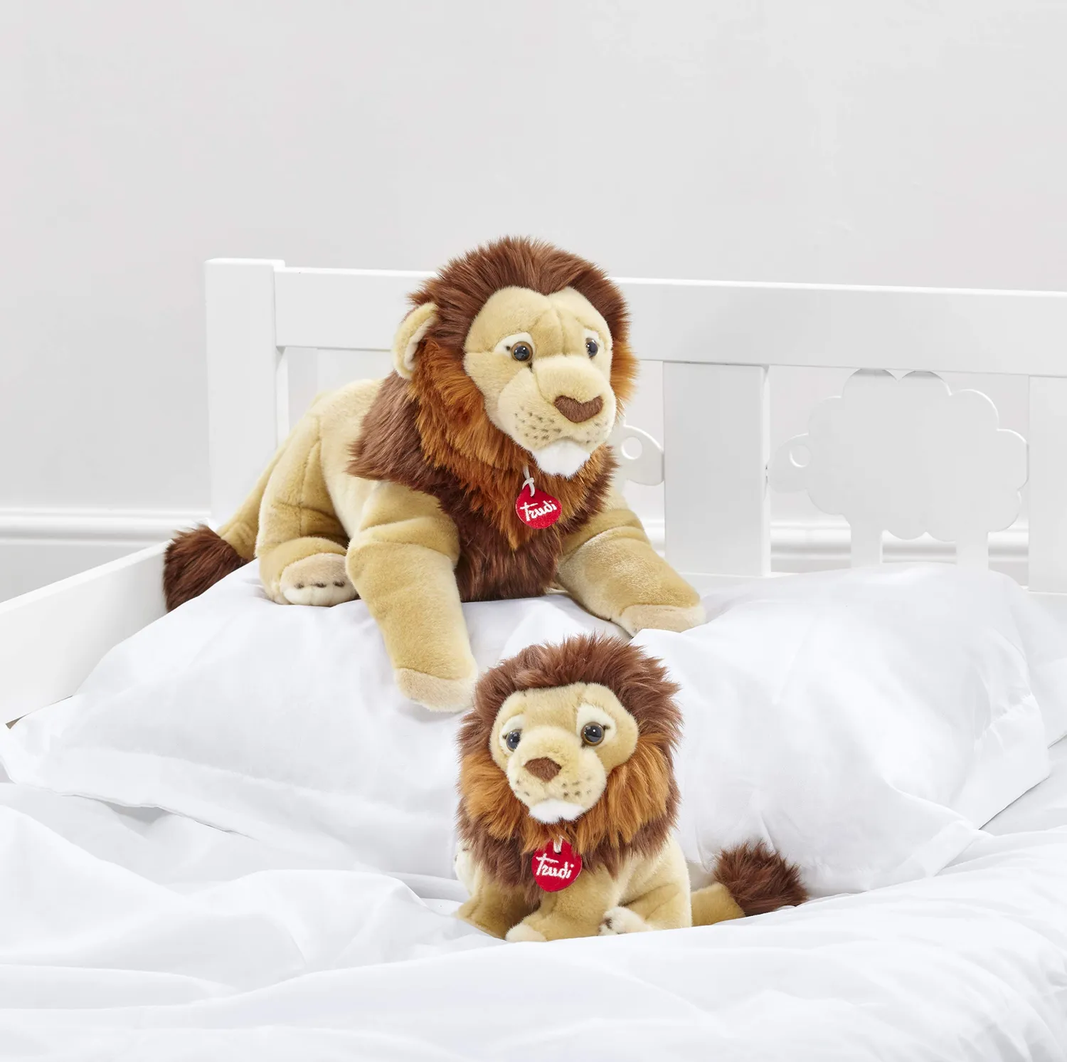 Trudi Lion Narciso peluche exotique 27 cm taille M