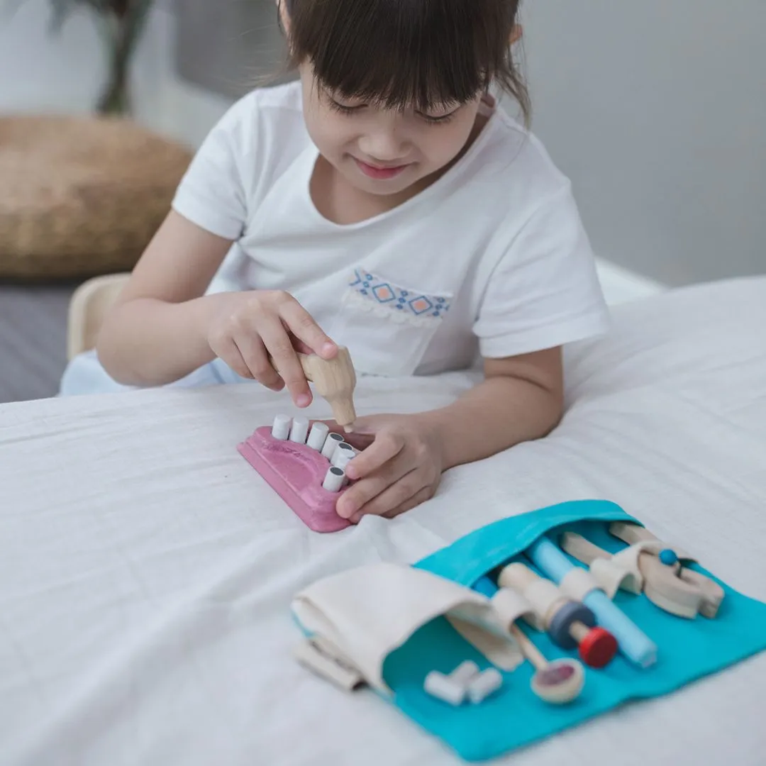 PlanToys Dentist Set mallette dentiste bois 9 pièces