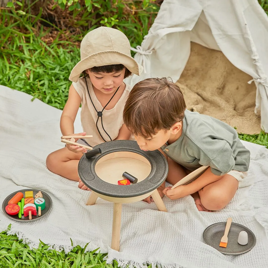 PlanToys BBQ Playset dinette barbecue bois dès 3 ans