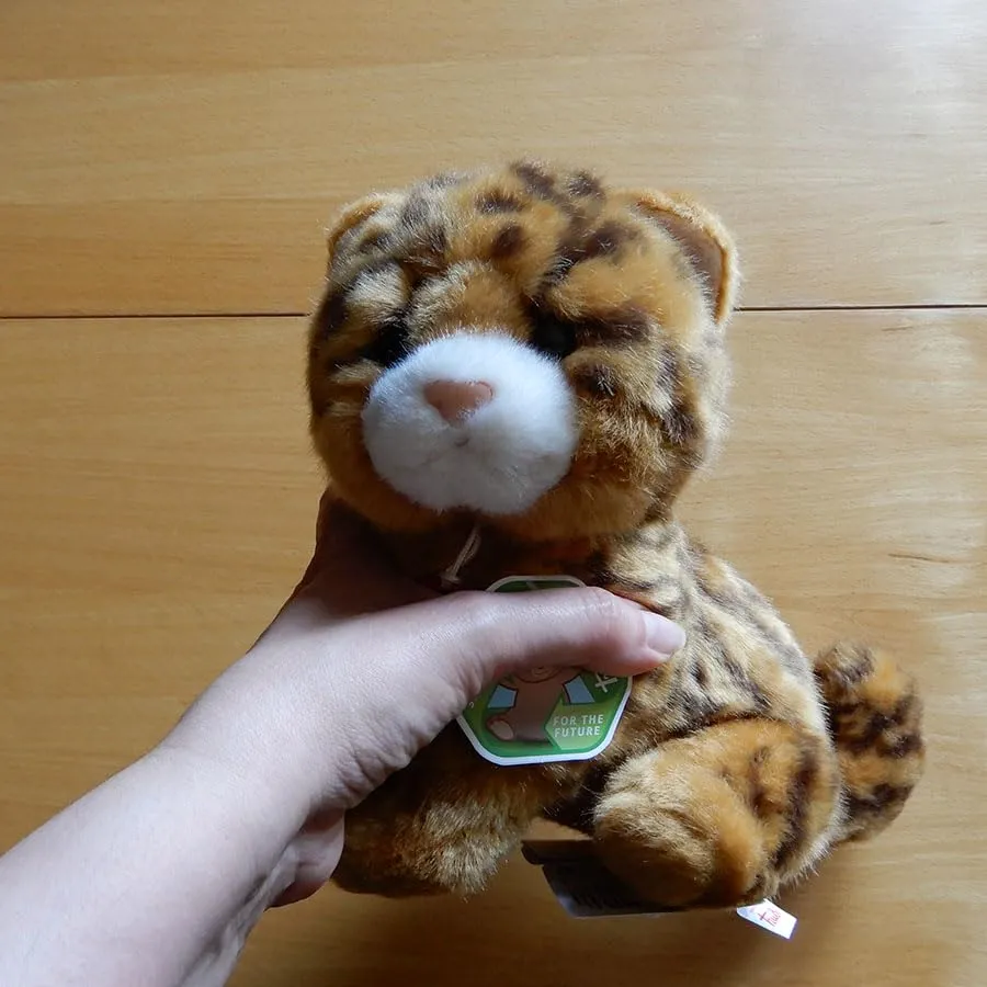 Trudi Brad chat peluche S 24 cm assis réaliste tacheté