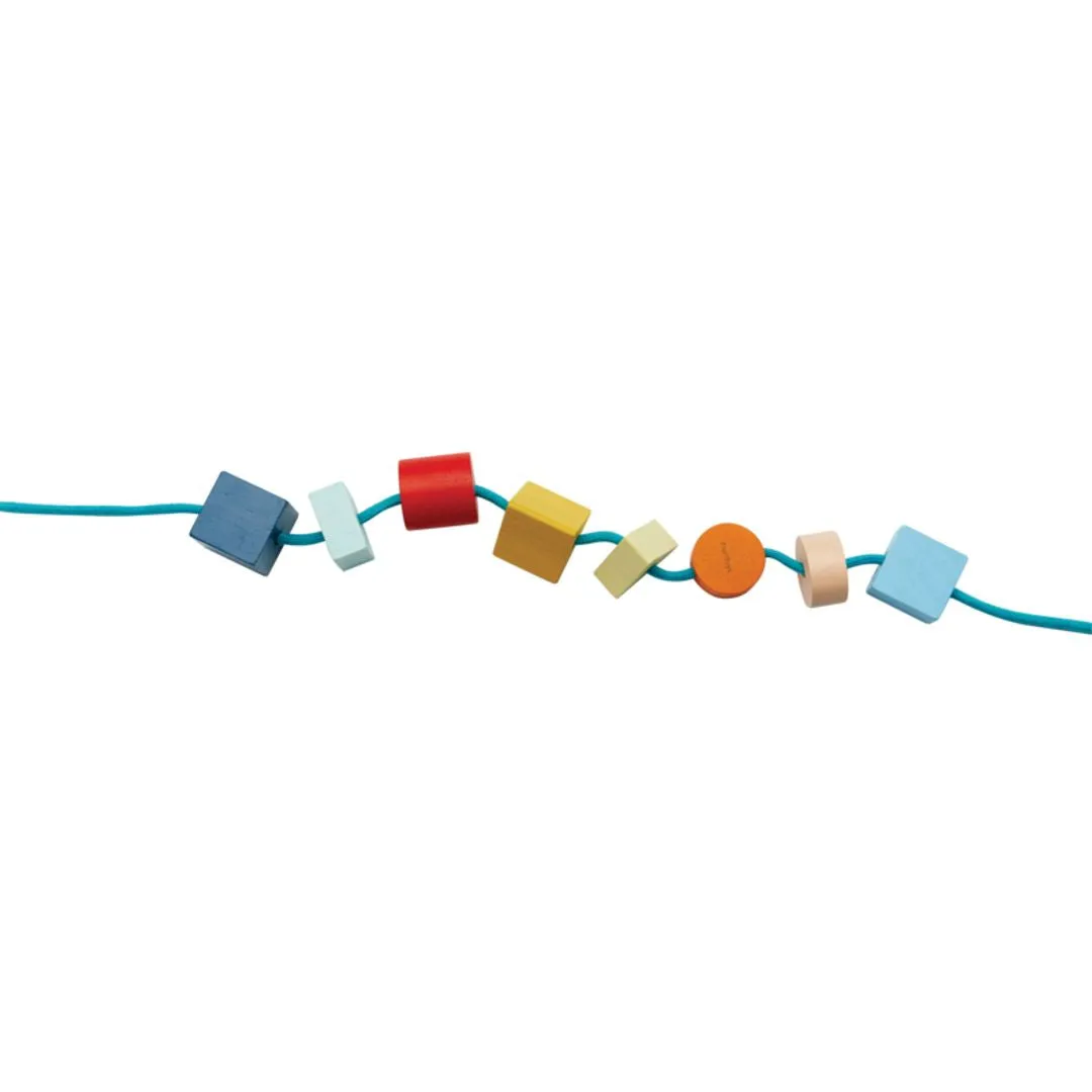 PlanToys Geo Lacing Beads perles à lacer bois 15 perles