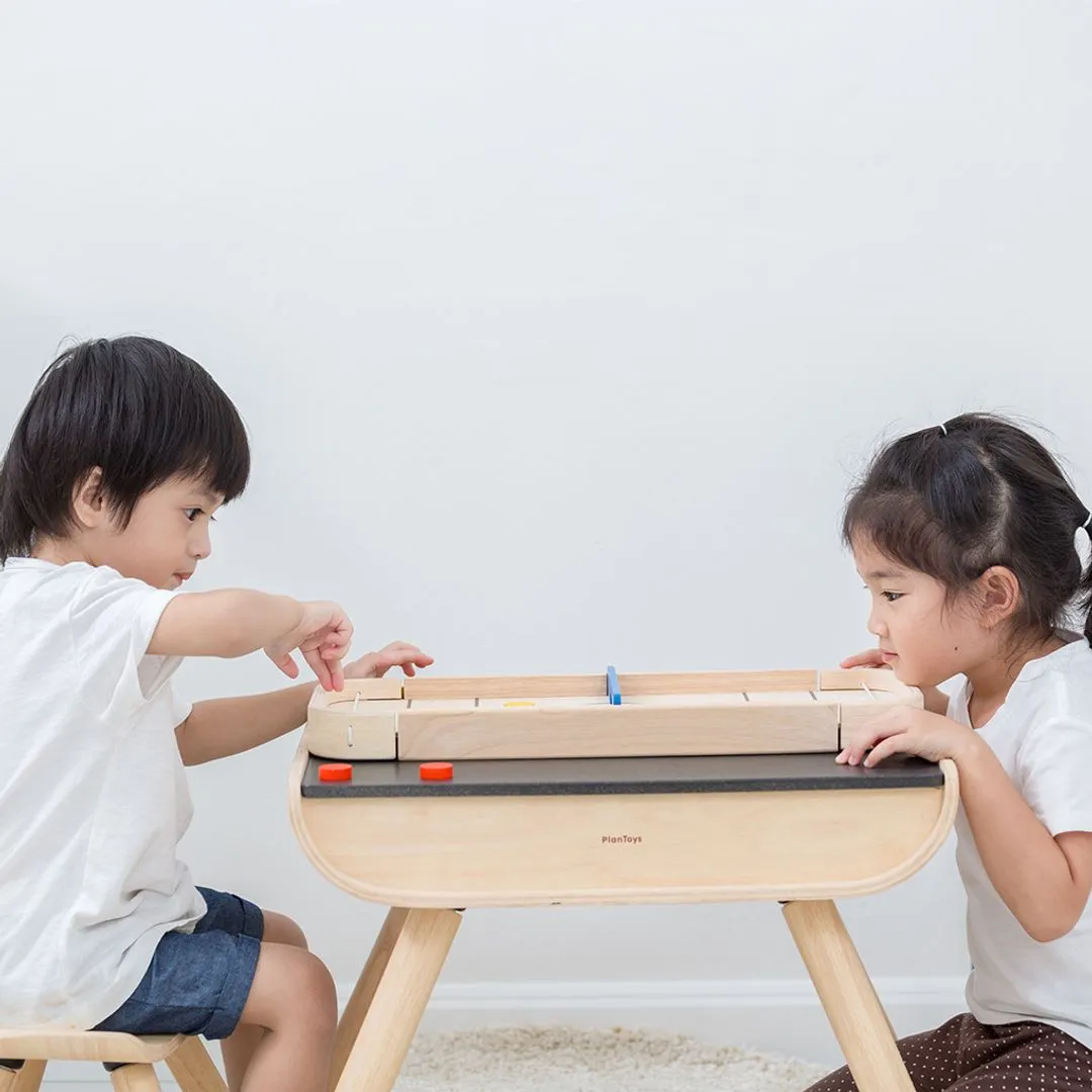 PlanToys 2-In-1 Shuffleboard Game jeu de palets bois 2 en 1