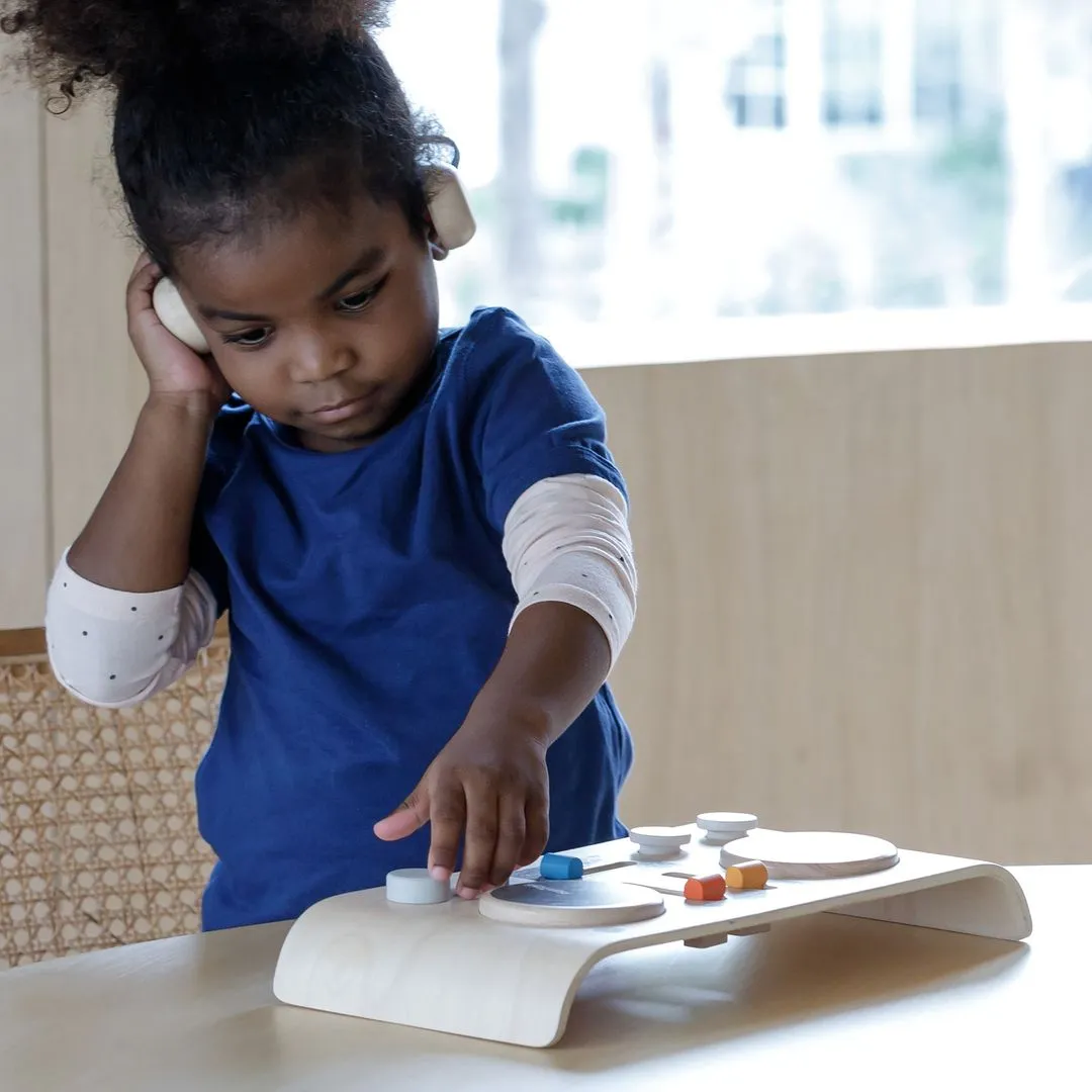 PlanToys DJ Mixer Board table de mixage jouet bois dès 3 ans