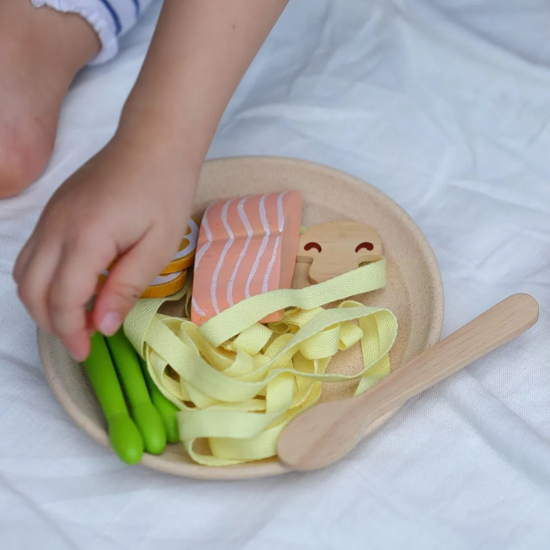 PlanToys Pasta dinette pâtes bois saumon dès 2 ans