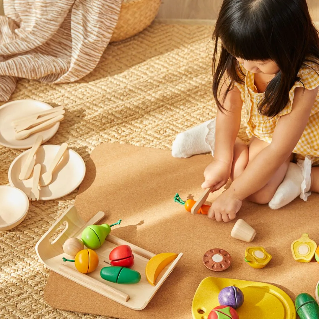 PlanToys Assorted Fruit Vegetable dinette à découper 18 mois