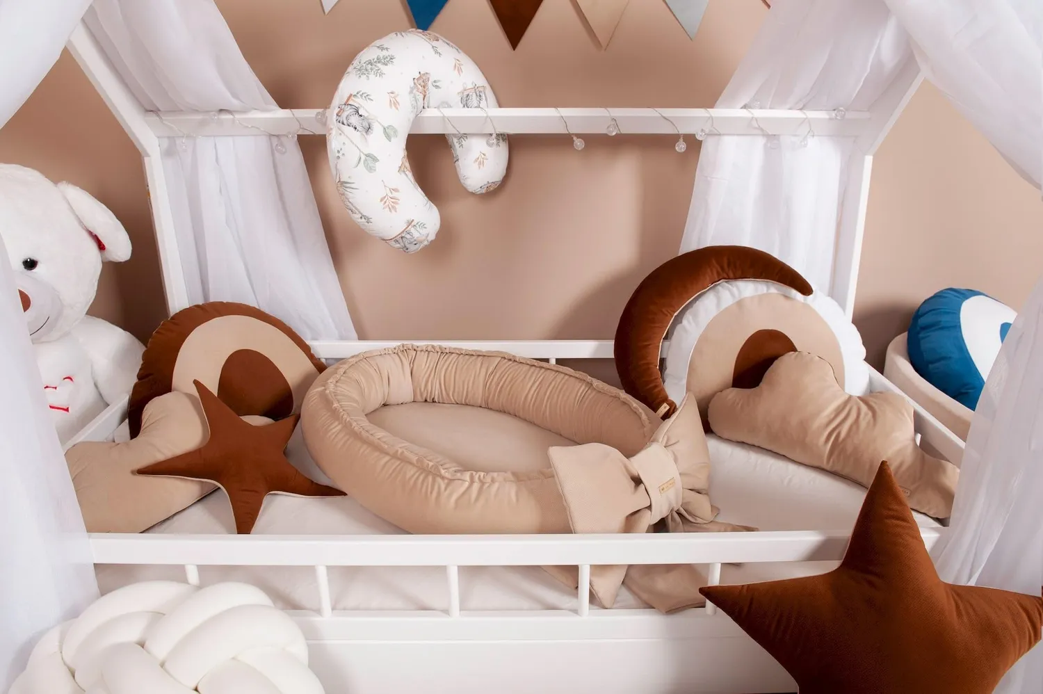 Velinda cocon bébé nid rose clair 0-8 mois douillet