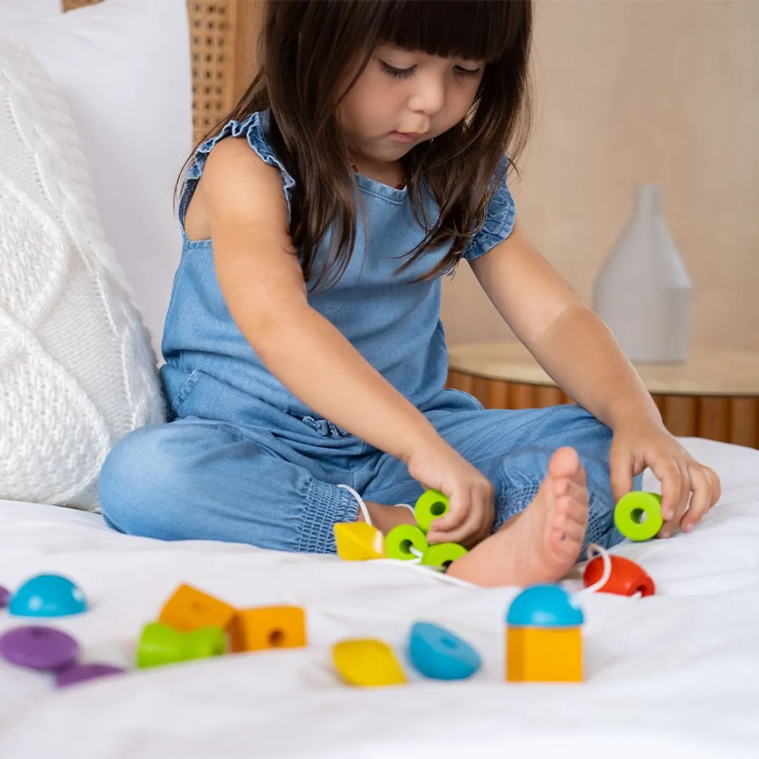 PlanToys Lacing Beads perles à lacer 30 perles bois