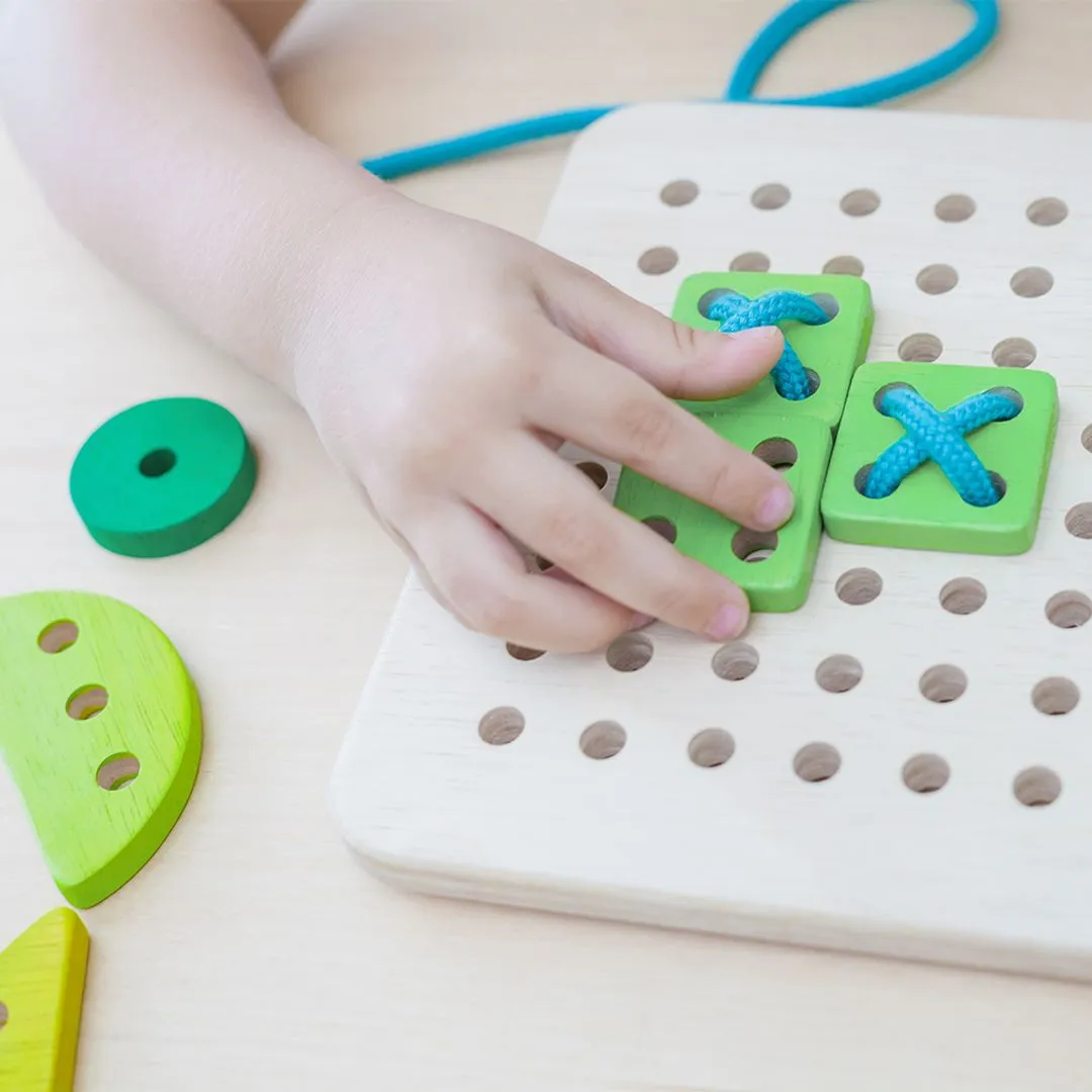 PlanToys Lacing Board tableau à lacer 7 pièces dès 3 ans