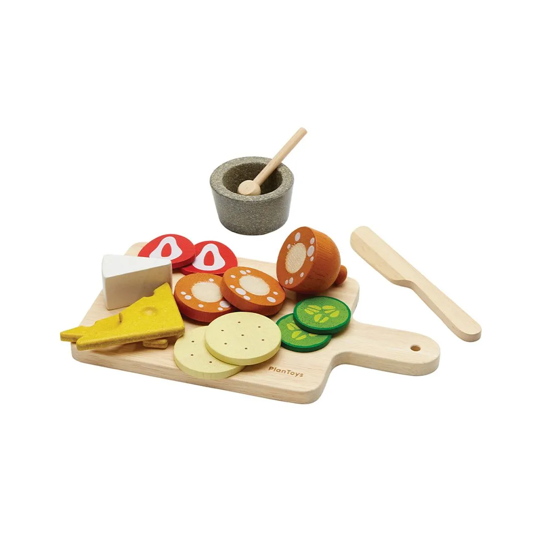 PlanToys Cheese & Charcuterie Board dinette bois dès 2 ans