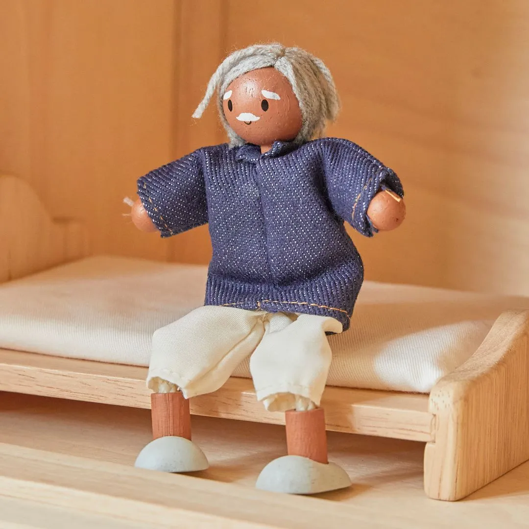 PlanToys Grandfather figurine grand-père peau mate