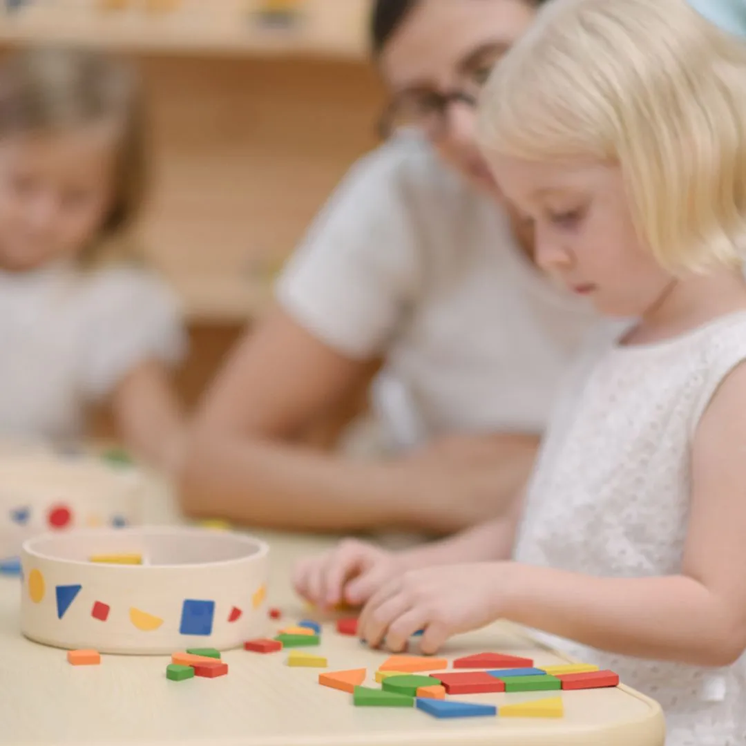 PlanToys Mosaic jeu de mosaïque bois 45 pièces couleurs