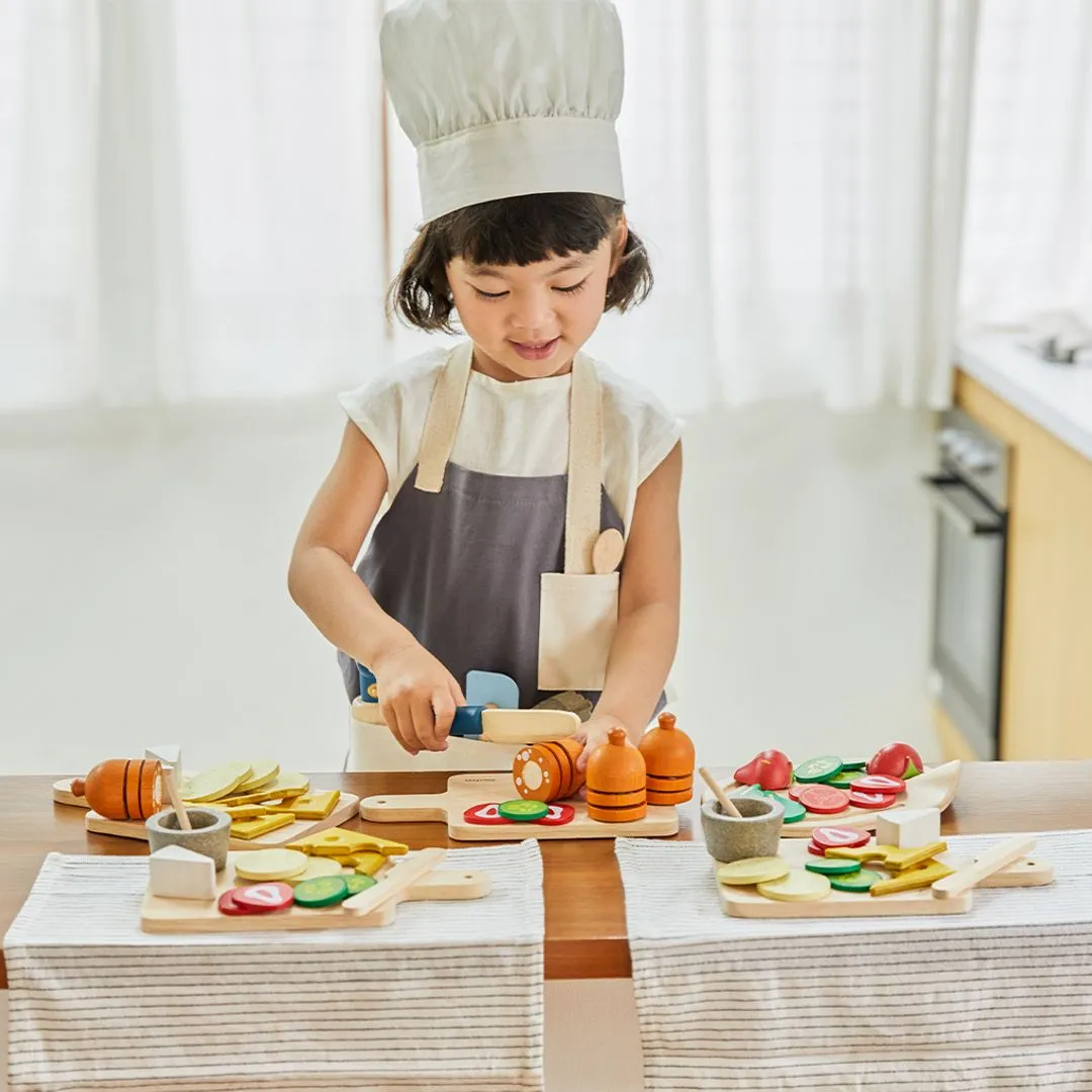 PlanToys Cheese & Charcuterie Board dinette bois dès 2 ans