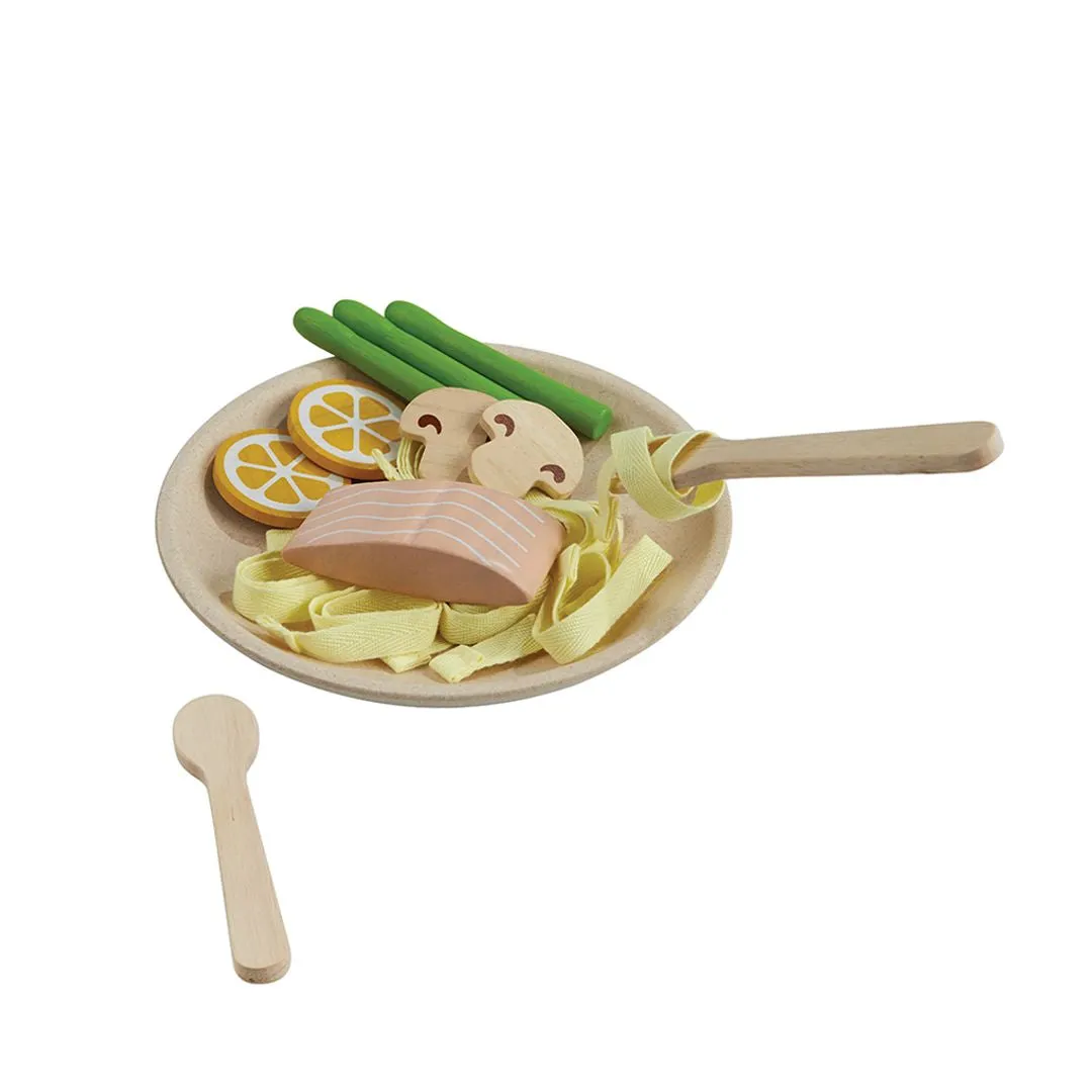 PlanToys Pasta dinette pâtes bois saumon dès 2 ans