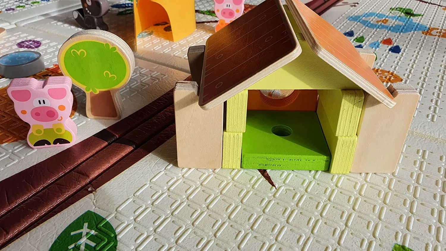 Trudi Sevi 83062 jeu construction bois 36 pièces cochons