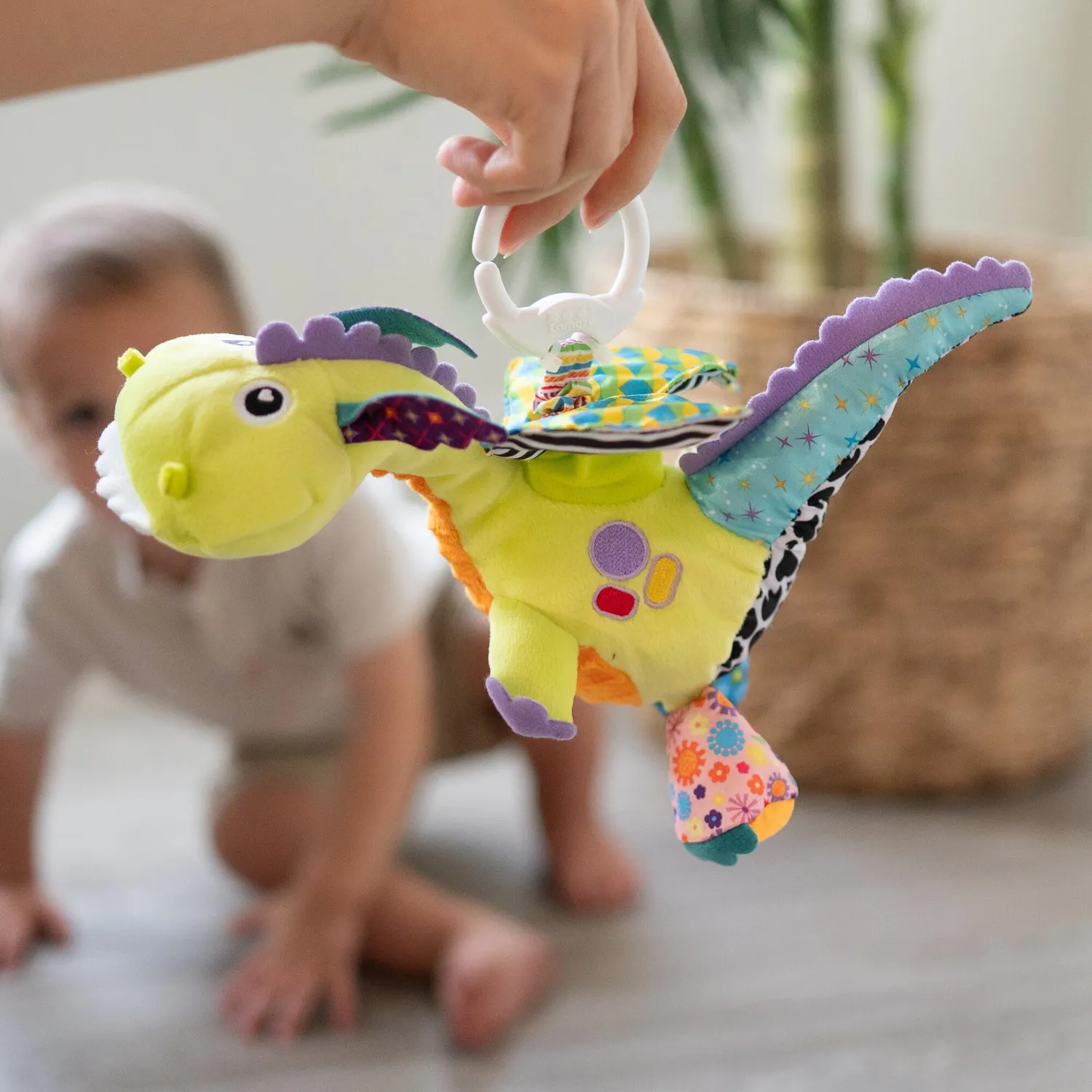 Tomy Lamaze Flip Flap Dragon peluche éveil naissance